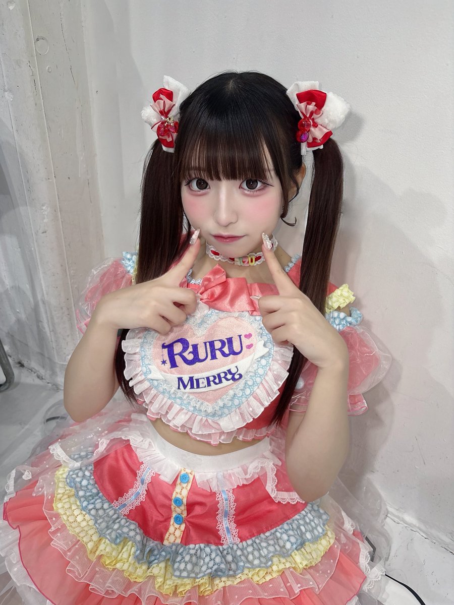 rizu_ruru's tweet photo. ❤︎ 𝟖. 𝟏𝟎 𝐑𝐔𝐑𝐔: 𝐌𝐄𝐑𝐑𝐘デビューライブ ❤︎

まだまだ会場にひと！入れるよ！たくさんまってるよ⭐️

𝑺チケ 特典 ⬇️
・撮可 ・tシャツ1枚 ・集合𝑾𝑰𝑫𝑬チェキ 

𝑨チケ 特典 ⬇️
・サイン付きブロマイド

当券もあります！ 当券はランダムで 𝑺チケ 𝑨チケ 𝑩チケ のどれかがあたる！！🫶🌟

チケット𝐥𝐢𝐧𝐤 ⬇️
🔗 https://t.co/k2fm3z8Q3m

-𝑶𝑷𝑬𝑵-  18:30  -𝑺𝑻𝑨𝑹𝑻-  19:00

📍会場 𝑮𝑶𝑻𝑨𝑵𝑫𝑨  𝑮𝟕
https://t.co/ypZUR7Wii2