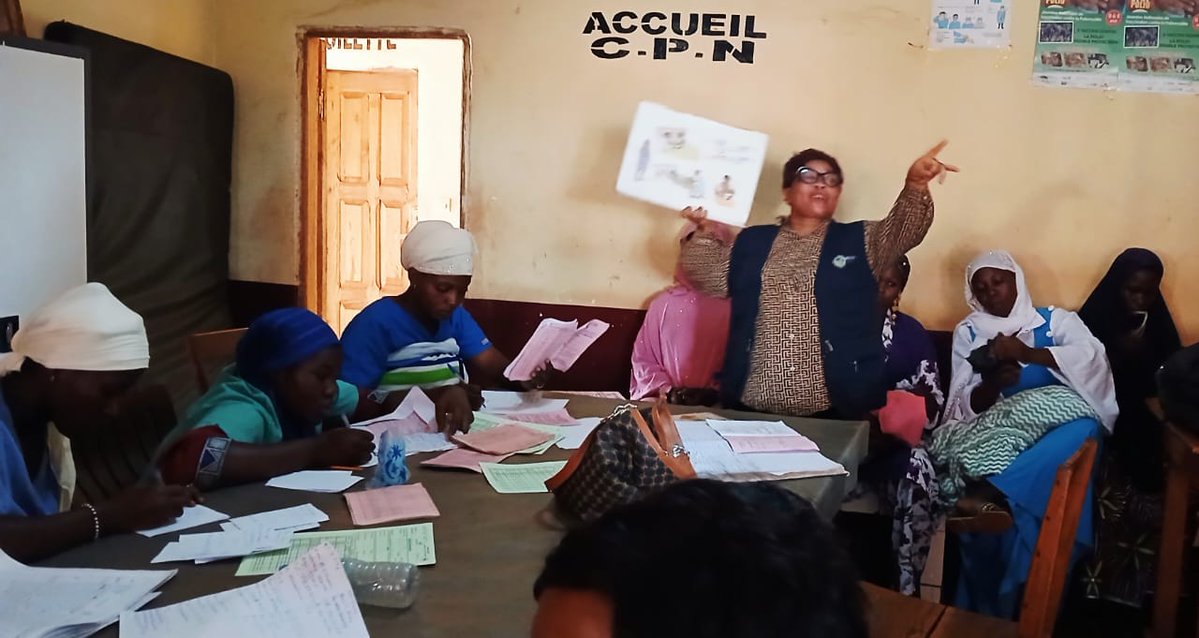 Sevguinee's tweet photo. Au CS de Siguirikoro à Siguiri, 30 femmes enceintes et mères allaitantes ont été sensibilisées sur les modes de prévention du VIH. Transmission, dépistage et la prévention de la mère à l’enfant . Activité réalisée dans le cadre du dispositif SOFIA, financé par @EF_LINITIATIVE https://t.co/fz2bxm5woN