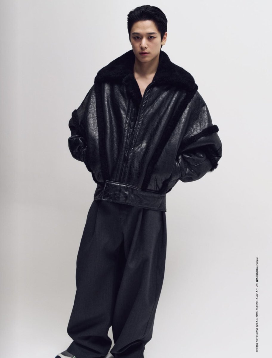 dailyljy's tweet photo. juyeon in balenciaga for dazed korea, august 2026

#JUYEONxBalenciaga 
#JUYEON #주연 #더보이즈 https://t.co/yauH4d9yyO