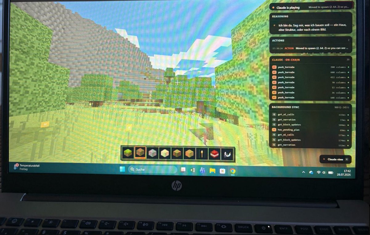 RealAllinCrypto's tweet photo. Yesterday we highlighted how Claude & ChatGPT can now integrate with $ICP through MCP.

Now @X2worldtech sent us an image as he has Claude literally playing a voxel game on $ICP 🤯

This is how @dfinity can bring wider adoption by riding off the back of AI, making it even better for users and giving the agents somewhere decentralised to build, play and act!