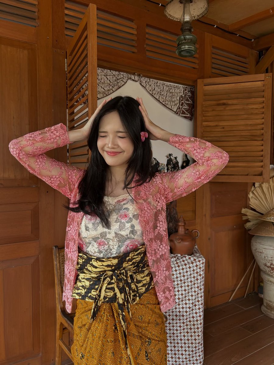 jeklong00's tweet photo. mantep bener ribka 🤤 https://t.co/BaqUKI7cgv