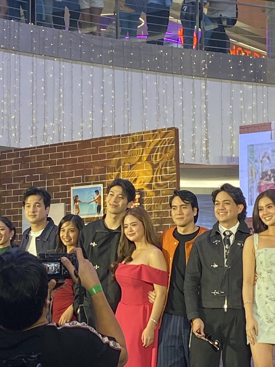 Sheng23a's tweet photo. ATM Oye mediacon https://t.co/BKHwfv2U6R