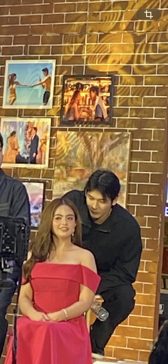 Sheng23a's tweet photo. ATM Oye mediacon https://t.co/BKHwfv2U6R