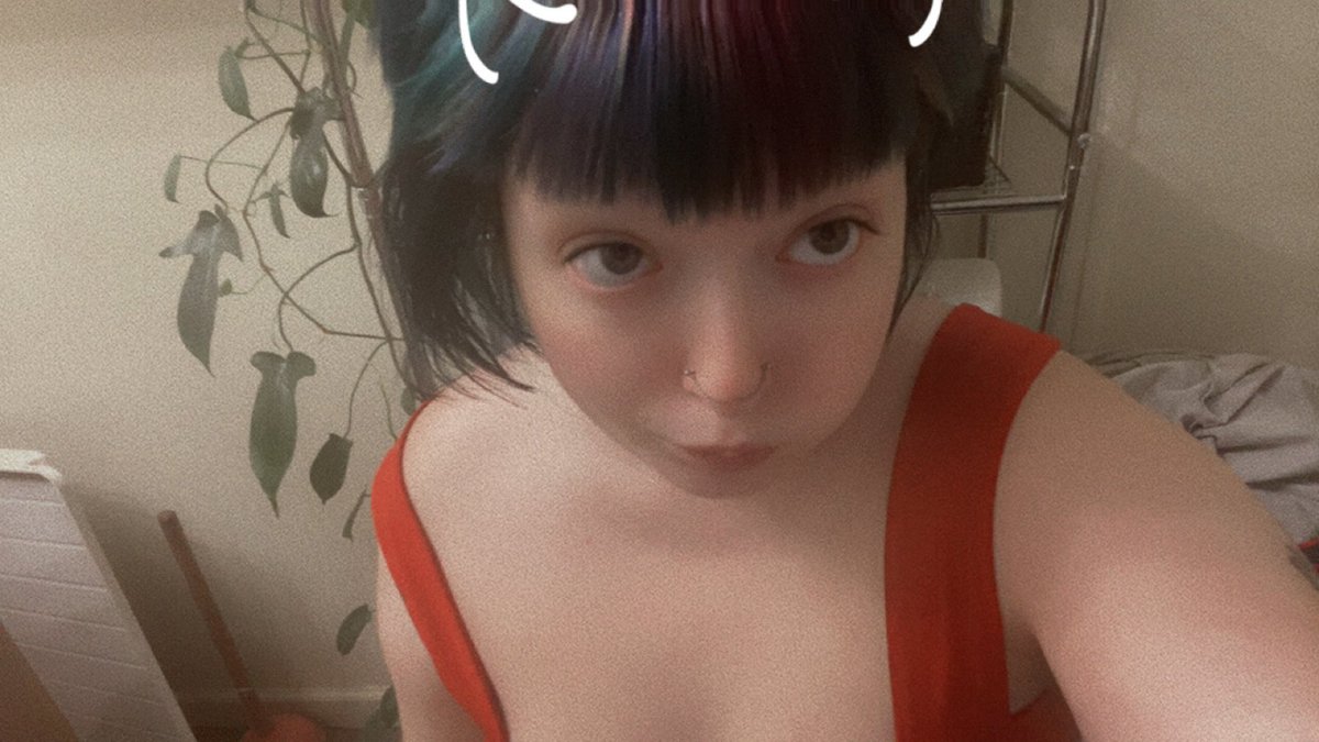 creepyxutie's tweet photo. Goobnight https://t.co/9qKI2cxMRb