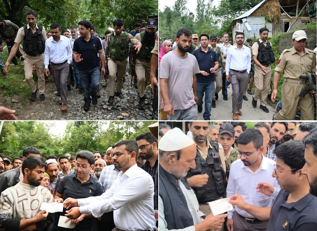 DcKulgam's tweet photo. MLA Devsar,DC Kulgam visits flash flood affected areas of  Dardgund,Bangdar,Devsar,

Assesses flood damages and provides immediate relief and cash assistance.
@OfficeOfLGJandK  @CM_JnK @diprjk @DcKulgam 
@Shahzad_2702  @PeerzadaFaroz 
@ddnewsSrinagar https://t.co/8SxVJAD50v