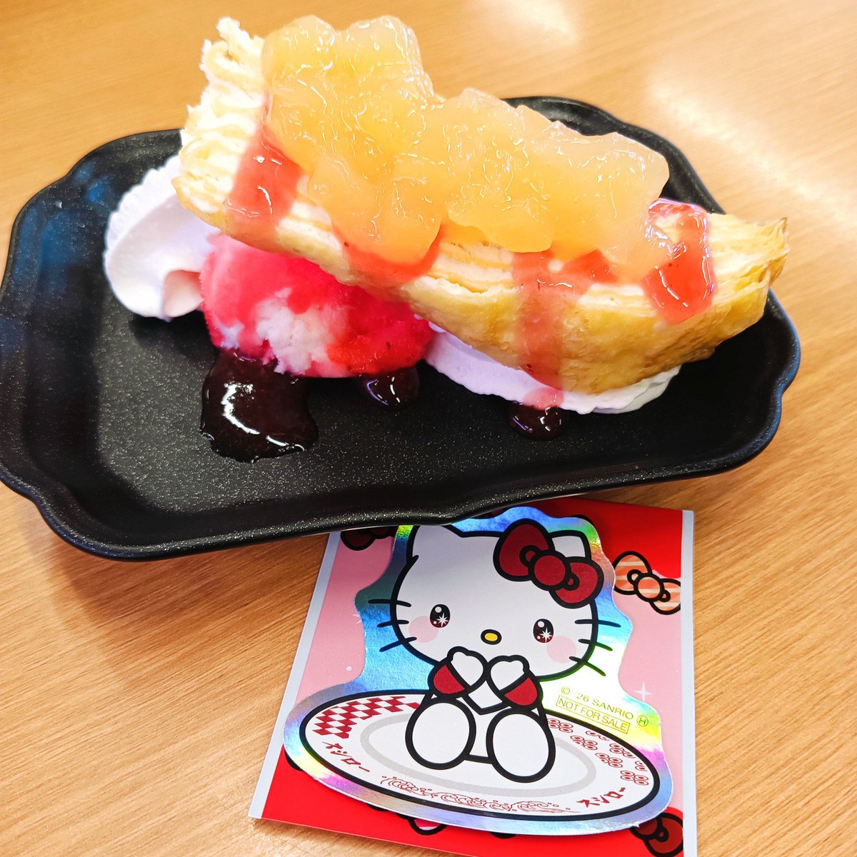 mohu5's tweet photo. りんごのミルクレープメルバ美味しかった https://t.co/RqIlAPXQZo