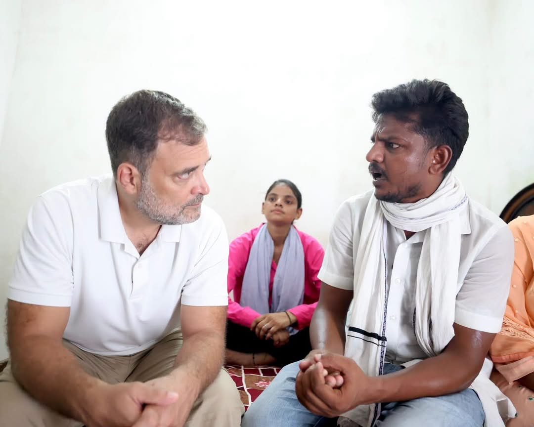 arunk_patel's tweet photo. Mohammad Irfan is the worker-intellectual of India. 

He defies boundaries of labour and knowledge, of books and ice-selling, of literacy and illiteracy. 

My column piece in The Indian Express @IndianExpress

This is one of my favourite pieces I wrote. 

https://t.co/46Sq4gyhWY https://t.co/akj3LiokfB