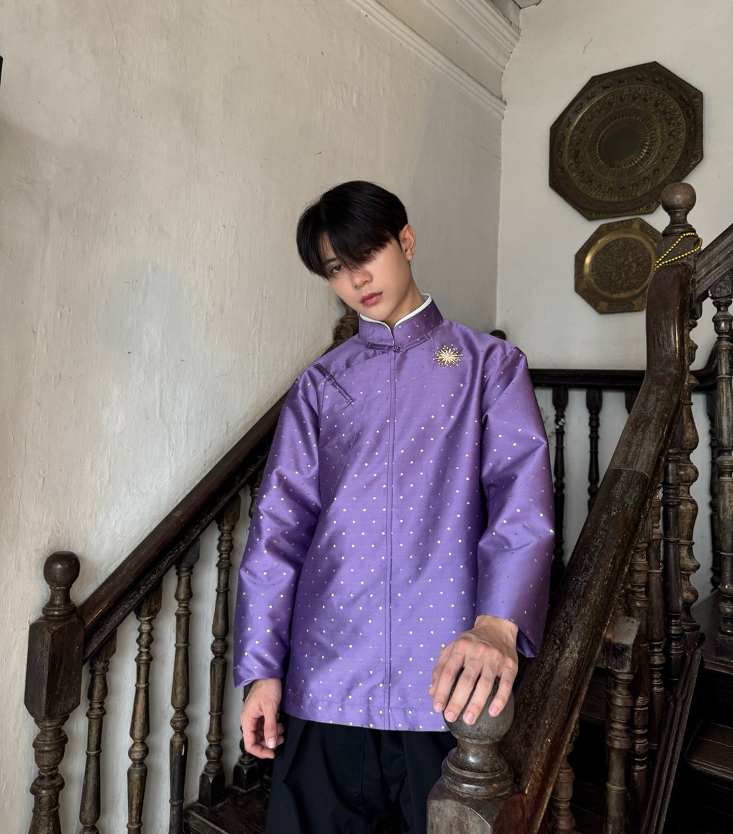 therose_winter's tweet photo. หลังจากเมื่อวานแม่ๆพากันจับยัยตอลอใส่เสื้อกันเป็นแถววันนี้ยัยจิ๋วเลยจดกระดุมยันคอให้แม่เลย 🤣 (หยอกๆ)

#ต้นหลิวเด็กจิ๋ว #tonliewmtp https://t.co/nVMZ5i2qSI