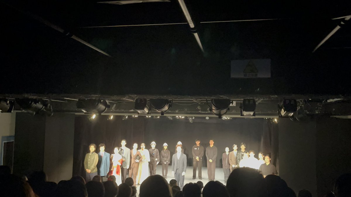 neec_engeki's tweet photo. 声優・演劇科とコラボ！
俳優コースと演劇スタッフ科で中間発表を行いました！
ご来場の皆さま、ありがとうございました！
そして演出の中野志朗さん、ありがとうございました！
#日本工学院 #スタッフ https://t.co/331ko3dMI5
