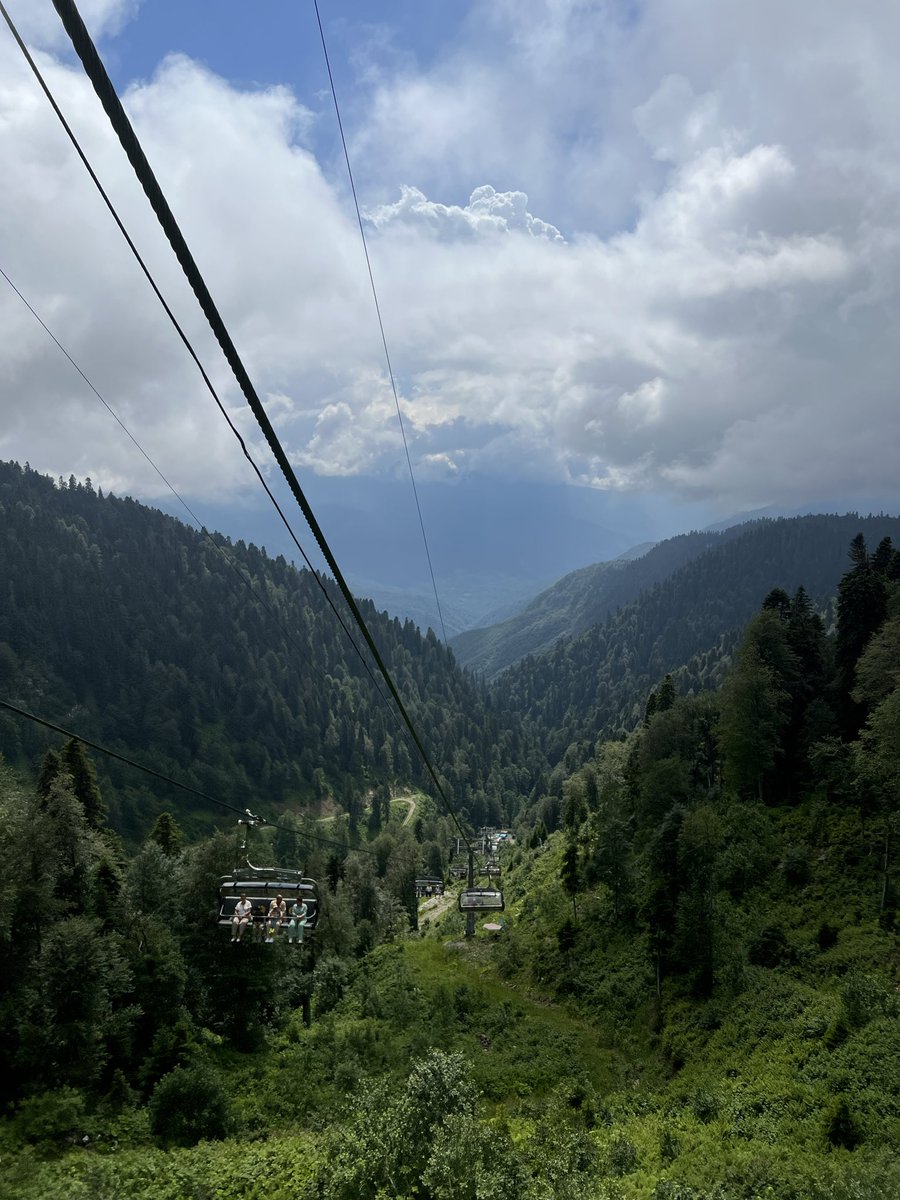 fatimahm997's tweet photo. ⛰️🚠🌅 https://t.co/az726SDPh2