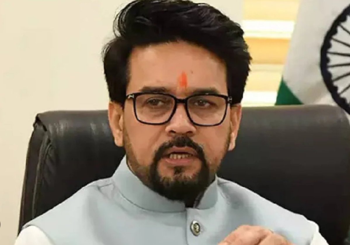 IndiaPulse__'s tweet photo. प्रियंका गांधी ने शिक्षा सुधार समिति के एक सदस्य को गोमूत्र विशेषज्ञ कह दिया। 

जिसका पूर्व केंद्रीय मंत्री अनुराग ठाकुर ने तीखा विरोध किया कहा कि वह एक प्रतिष्ठित शिक्षाविद का अपमान कर रही हैं। 

गोमूत्र विशेषज्ञ बोलने के पीछे प्रियंका गांधी की कुछ तो मंशा जरूर रही होगी।
क्या उनको भरी संसद में ऐसा बोलना चाहिए ??