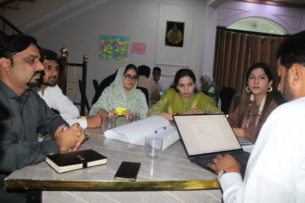 FDO_Pakistan98's tweet photo. FDO's Annual Review &amp; Planning Meeting 2026–27 united our teams to celebrate achievements, exchange ideas, identify priorities, and turn lessons into action. Together, we're building stronger collaboration for even greater impact. 🤝 https://t.co/yzBFmihpAC