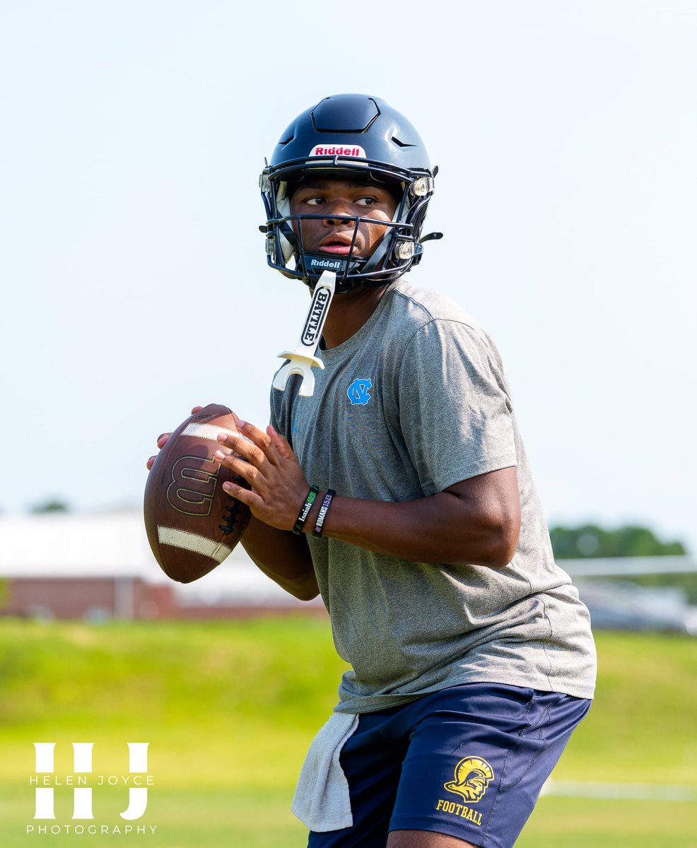 TOODLEBOYS's tweet photo. 🔥🐐💪💯🏈 2028 #QB1 @D1Marty4 💯💪🏈🔥 START OF FALL CAMP 🏈 COTTAGE HILL CHRISTIAN ACADEMY #WORKGONESHOW
Helen Joyce 📷🐐❤️ #GOATED https://t.co/iwIRLjSHkk