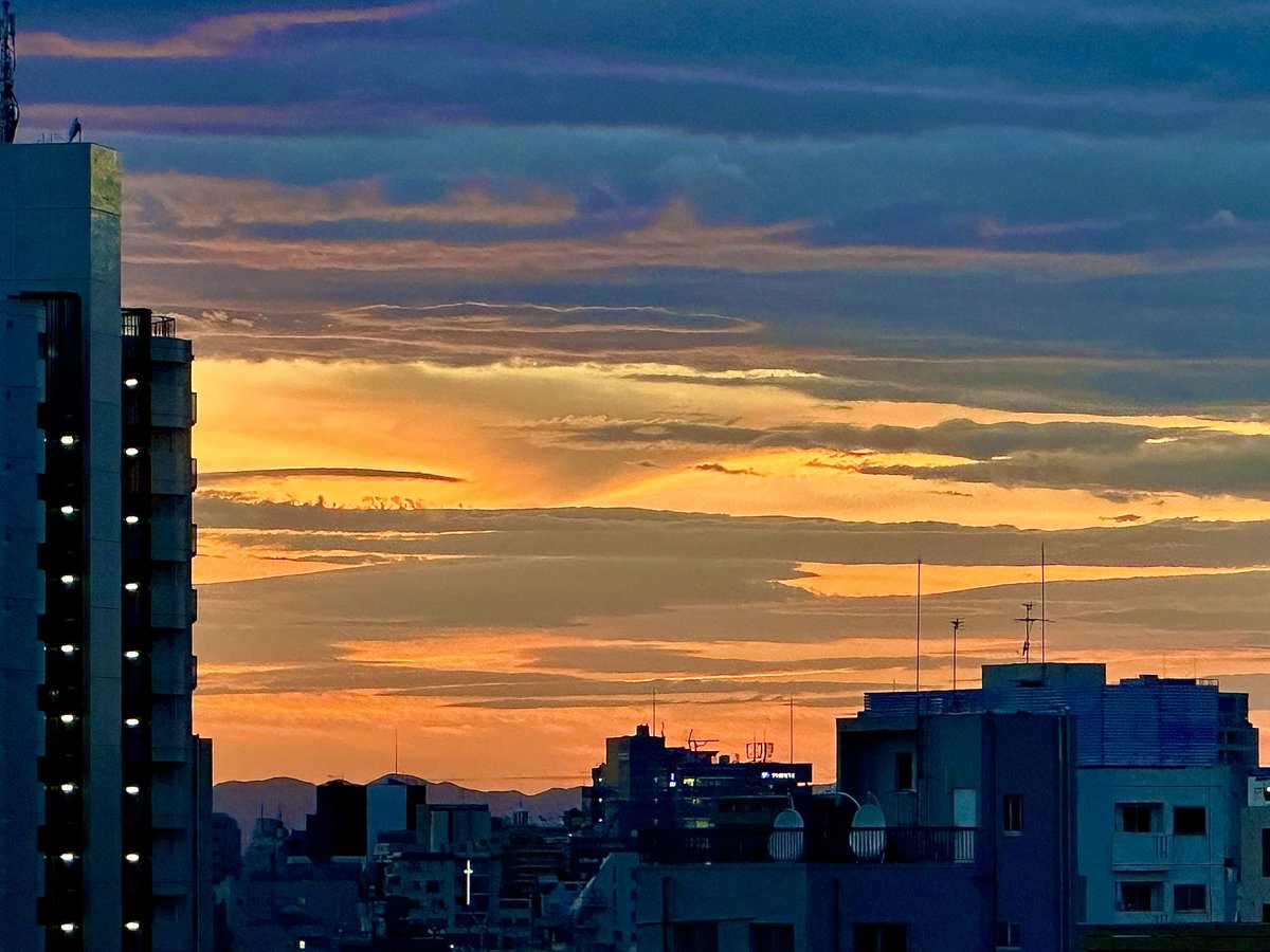 DNTTaeRang's tweet photo. 今日もありがとうございました!
明日も よろしくお願いします🌙 https://t.co/eS1ileYeeh