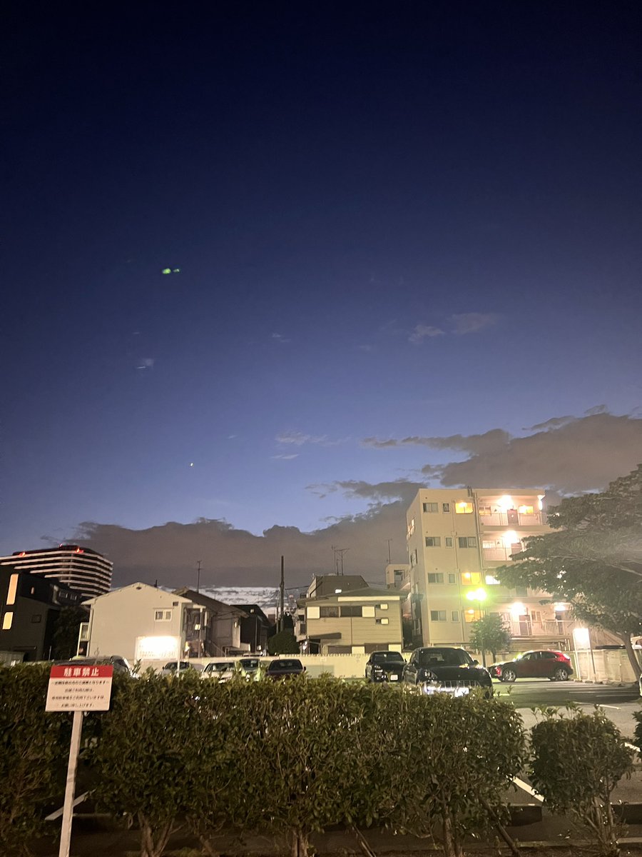 onototo's tweet photo. 今日はなんだか陽が長いですね https://t.co/pK4u8penjj
