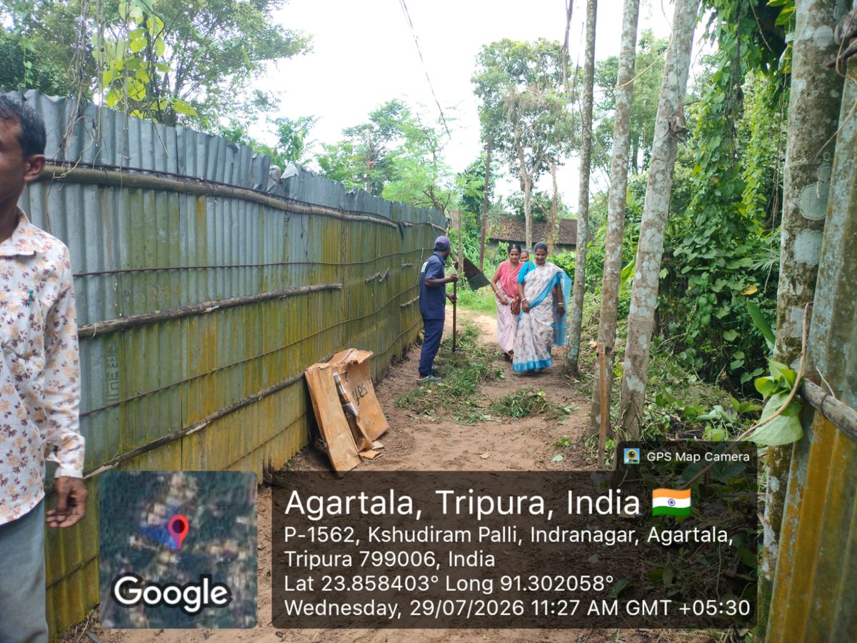 AMCAgartala's tweet photo. As part of the "Safai Apnao, Bimari Bhagao" initiative, a cleanliness drive was carried out in Ward No. 7, North Zone of the Agartala Municipal Corporation in the presence of the Hon'ble Corporator, reinforcing the commitment to a cleaner, healthier, and disease-free city. https://t.co/zsFnIewKgB