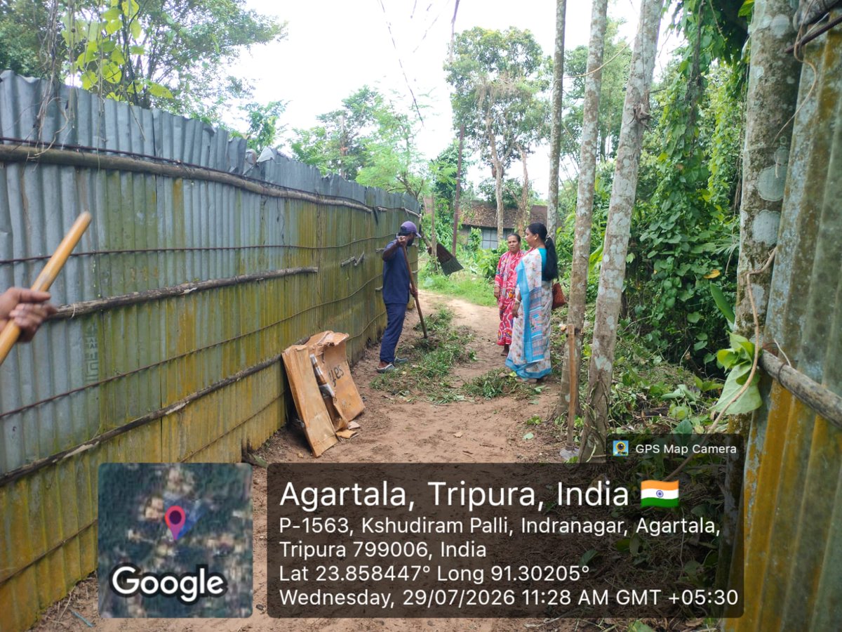 AMCAgartala's tweet photo. As part of the "Safai Apnao, Bimari Bhagao" initiative, a cleanliness drive was carried out in Ward No. 7, North Zone of the Agartala Municipal Corporation in the presence of the Hon'ble Corporator, reinforcing the commitment to a cleaner, healthier, and disease-free city. https://t.co/zsFnIewKgB