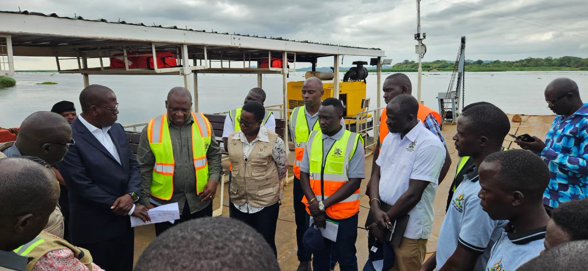MoWT_Uganda's tweet photo. The Minister of State for Works, Hon. Siraj Ali, this morning inspected the proposed Laropi–Moyo–Afoji Road (39.3 km) Project, funded by the @AfDB_Group & @GovUganda.

Accompanied by the project team, he crossed on the Laropi Ferry, where he met the ferry crew, listened to their concerns, and pledged to address key operational challenges, including staffing, dredging equipment and operational support.

He commended the staff for their dedication and called for timely public communication ahead of planned ferry maintenance.