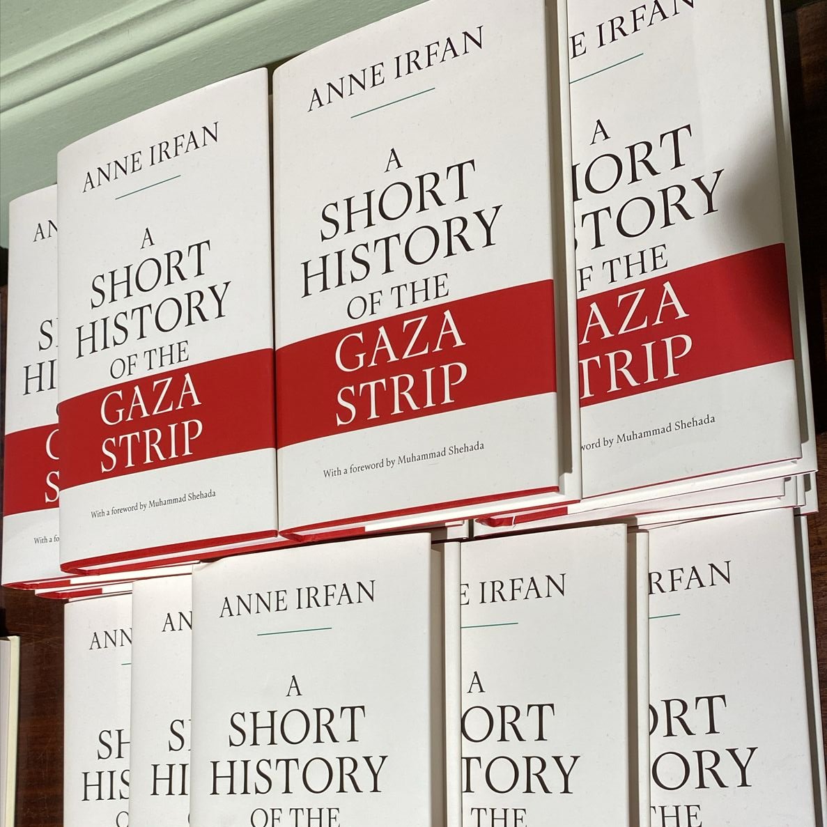 muhammadshehad2's tweet photo. I was honoured to write the foreword for Anne Irfan's book "A Short History of the Gaza Strip"

A brilliant must read chronology of Israel's 8-decades long war on Gaza & repeated attempts to ethnically cleanse the enclave since 1948 until today

I personally learned a lot of otherwise buried & unknown history. One of the book’s most important contributions is that it gives the Palestinians, & Gazans in particular, a voice: https://t.co/2nMrVniX8w