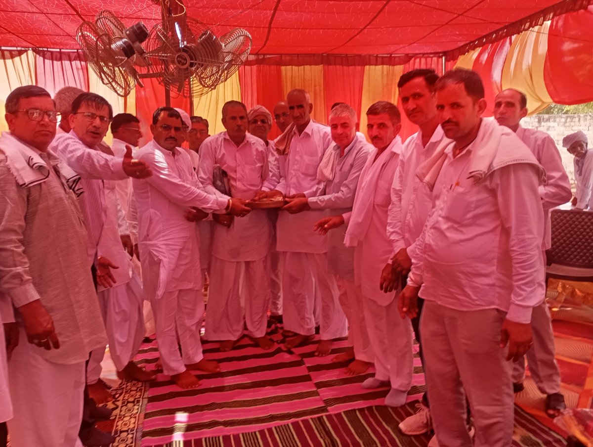SihagBhanwar's tweet photo. पारिवारिक कार्यक्रम में मालकसर अपनों के साथ जाने का अवसर मिला, बेटियों के पुत्र व पुत्री के छुछक समारोह में शामिल होकर बेटी व जंवाई साहब को आशीर्वाद मंगलकामनाएं प्रेषित कि भगवान हमेशा खुशियां लेकर आए 🎉 
@YogDoctor
#LICUADORA 
#licensed #children #Lic #LIC 
 #Rajasthan #India https://t.co/doWevcm05x