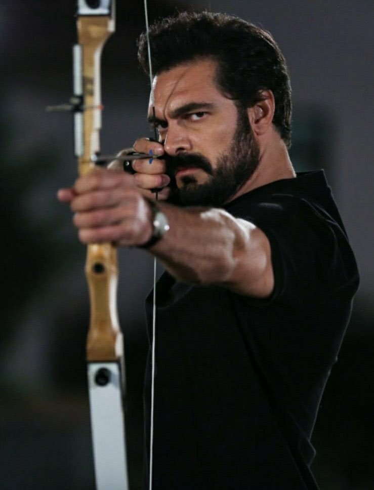 Charo_LoveHalil's tweet photo. I vote #HalilİbrahimCeyhan from Turkey 🇹🇷 to The Most Handsome face 2026
@tccandler 
#HalilİbrahimCeyhan 
#tccandler #100faces    #100faces2026 https://t.co/nKwN823aOp