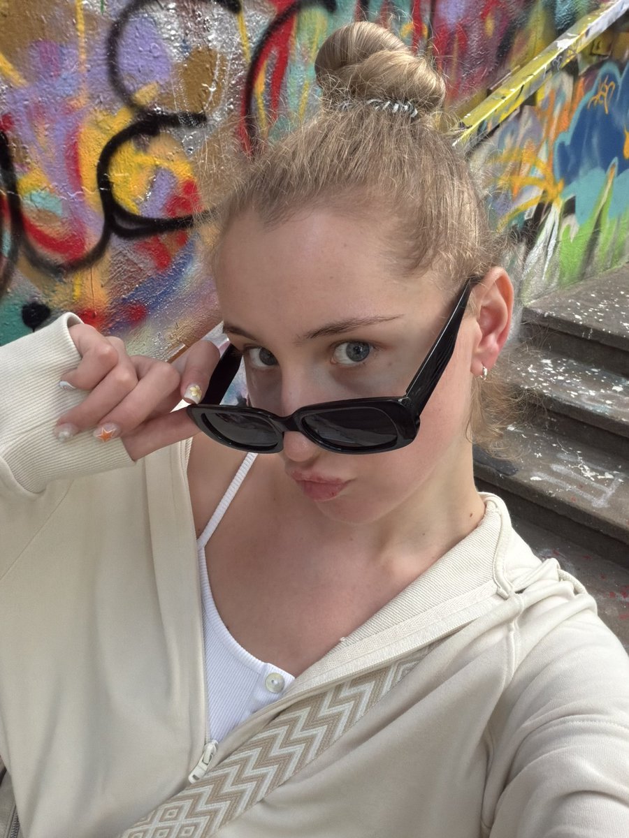 Wixhax's tweet photo. @heyzuesx cute. where’s the rest? 🫪 https://t.co/qai4UmOE9y