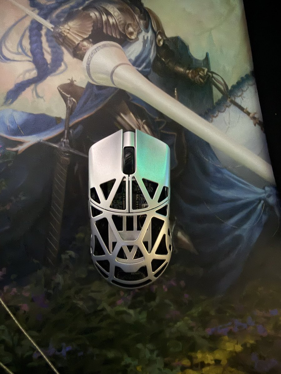 qonvik's tweet photo. @s1ghtgg @MizuWorksLLC @wlmouseofficial https://t.co/q9Fos7RK9K