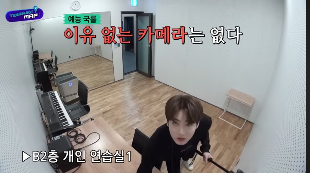 yena_jang_'s tweet photo. 트레저 준규 거울방에서
준규가 거울에 안비침...

이것도 원본영상..
오늘 잠 다 잤다 https://t.co/Rae4wdPqk9