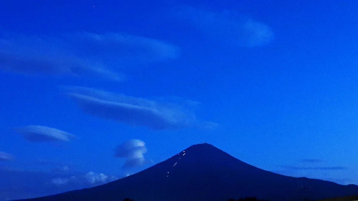富士山イメージの4面ランプ 富士山イメージの4面ランプ