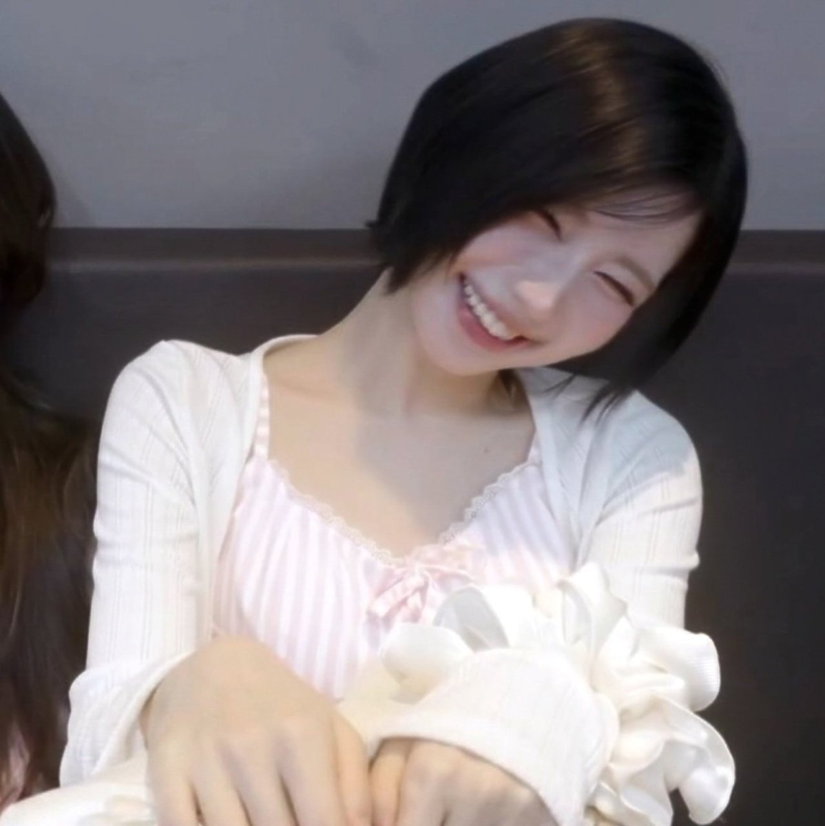 fairyasa37's tweet photo. her smile 💘 https://t.co/HekzrXTeqY