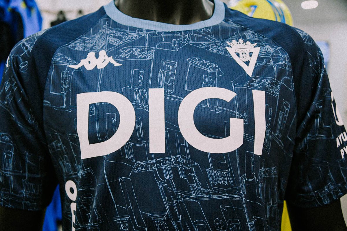 Cadiz_CF's tweet photo. 🔍👕 𝑁𝑢𝑒𝑠𝑡𝑟𝑎 𝑛𝑢𝑒𝑣𝑎 𝑝𝑖𝑒𝑙 𝑎𝑙 𝑑𝑒𝑡𝑎𝑙𝑙𝑒 https://t.co/MYVMl4tS5n