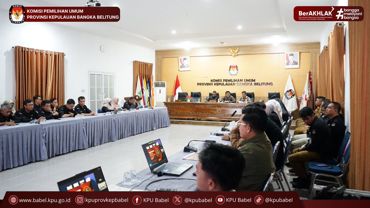 KPUBabel's tweet photo. #SeperadikPemilih KPU Babel melaksanakan Rapat Persiapan Desk Evaluation Zona Integritas menuju Wilayah Bebas dari Korupsi (WBK) oleh Tim Penilai Nasional Kementerian Pendayagunaan Aparatur Negara dan Reformasi Birokrasi Republik Indonesia pada Rabu (29/7/2026).

#KPUMelayani https://t.co/ld7JoM7Ii7