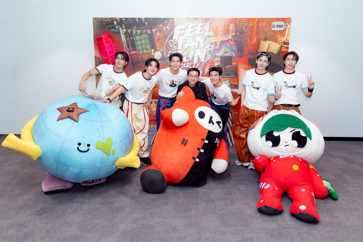 benten240940's tweet photo. GMMTV เห็นอะไรมั้ย ศักยภาพขนาดนี้ มีของมีเสน่ห์ ทั้ง 6 คน ต่อยอดได้สบาย จะทัวร์ จะละคร จะซีรี่ย์ชุดมันได้หมด รับรองปังแน่รับประกันโดยคอน #FFFPartyConcert2026 ทั้ง 2 วันเลย https://t.co/DdX5tzqSKH