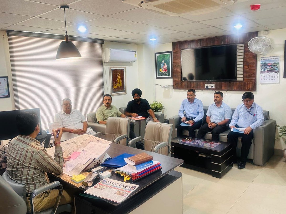crime28933's tweet photo. Two-Hour Interactive Training Workshop Conducted on 29.07.2026 in the office of worthy SSP Special Crime Wing Jammu in Compliance with Recommendations of DGsP/IGSP Conference 2025 and Resolution of SCW Jammu for the Year 2026. https://t.co/Dv5g0ncPcq