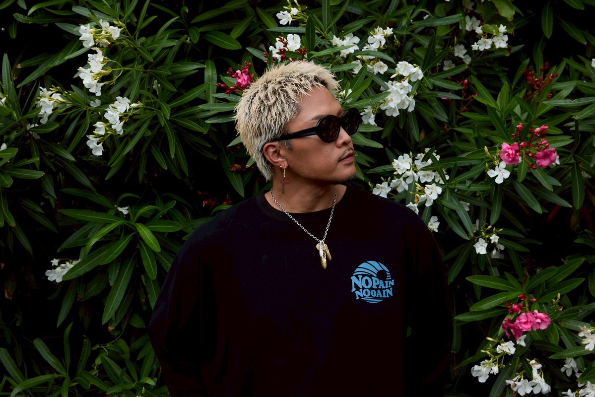 generationsfext's tweet photo. 【#数原龍友 情報解禁】
𝐓𝐡𝐞 𝐒𝐢𝐥𝐞𝐧𝐭 𝐒𝐨𝐮𝐥🕶️

「VINTAGE SERIES」の新作が登場！
OFF THE MIC GALLERYでも展開中🌴
https://t.co/LSTTHGsyTZ

ぜひチェックしてください！

#GENERATIONS
#KAZ #数原龍友
#TheSilentSoul https://t.co/bYEm0a5tng