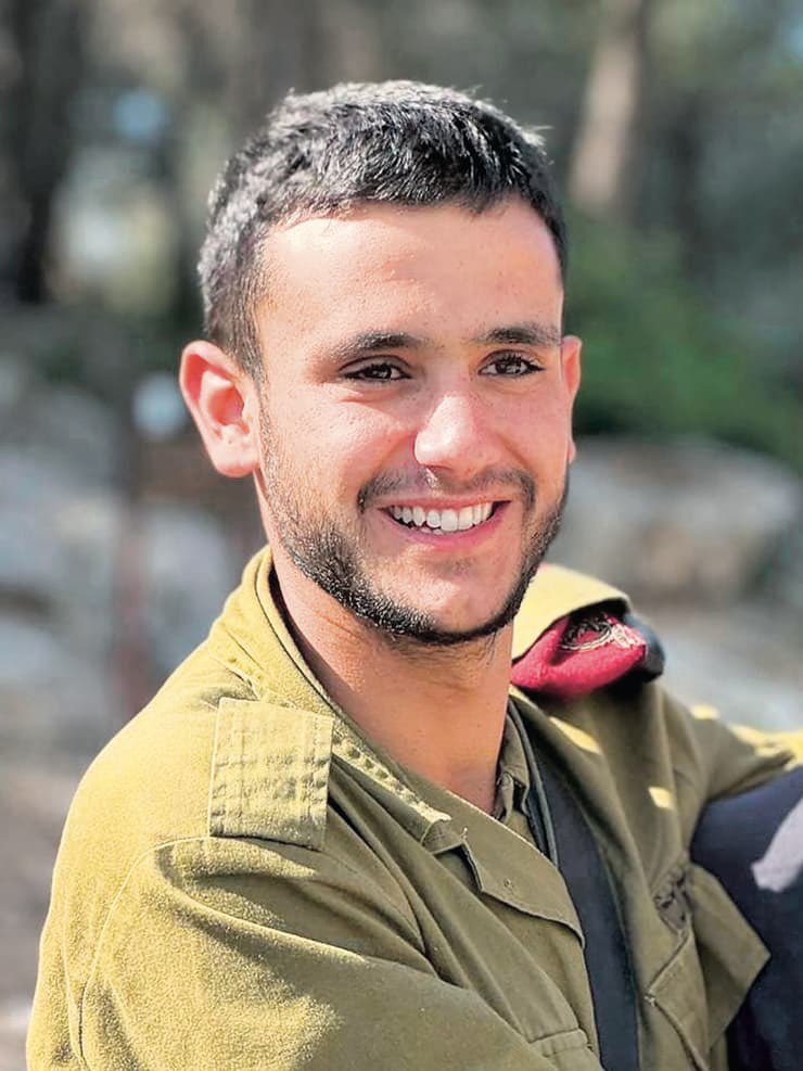 shlomopolak580's tweet photo. הלוחם הגיבור ריף הרוש נפל בעזה לפני שנתיים.
ריף הגיבור היה אמור לחגוג היום יום הולדת.
שתפו לזכרו של ריף הרוש גיבור ישראל!! https://t.co/k1sI6uap1P