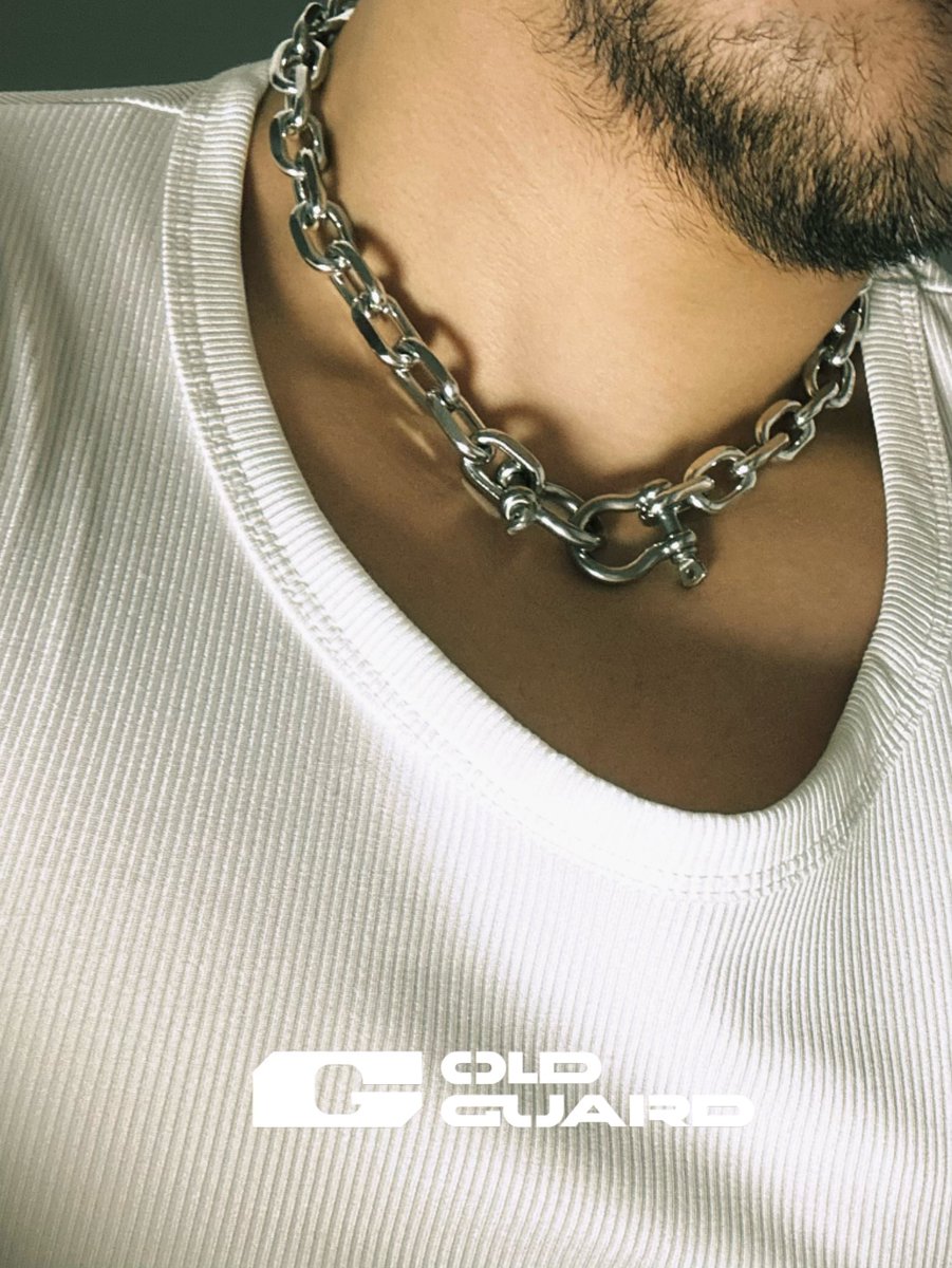 OLDGUARD007's tweet photo. SUMMER NIGHT|暗夜解禁 Summer Night Horseshoe Chain
【淘宝】OLDGUARD旧约超轻铝链男士项链M扣不锈钢扣颈椎0负担痞帅野
https://t.co/Di4zqzHbPo
Model@普雷欧德-(🍠)
#OLDGUARD旧约 #AluminumChain #HorseshoeClasp #SummerNight #ZeroBurden #RogueVibe #超轻铝链 #马蹄扣 #痞帅野性 https://t.co/iBHnwLlxhB