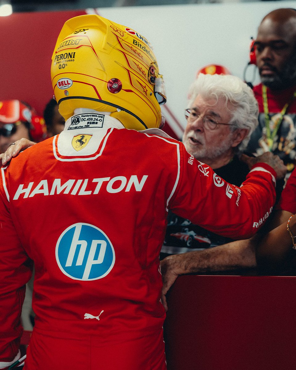 ScuderiaFerrari's tweet photo. A movie legend in our garage, there was 😉⭐️ https://t.co/P9gPwIt2fi