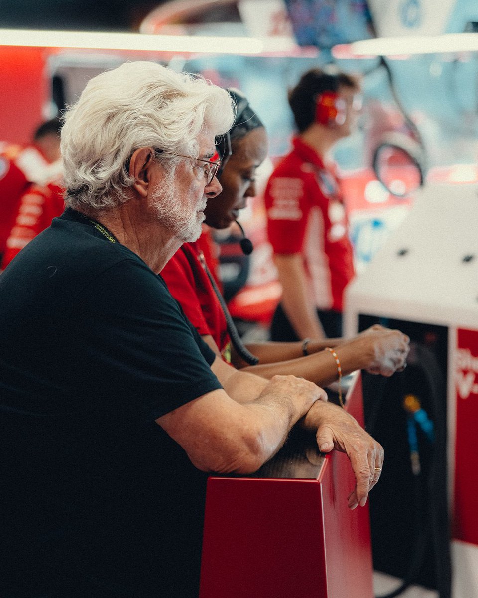 ScuderiaFerrari's tweet photo. A movie legend in our garage, there was 😉⭐️ https://t.co/P9gPwIt2fi