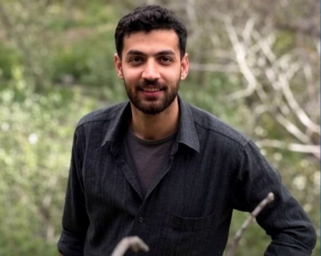 YeganeA3's tweet photo. Another young life has disappeared.

#MiladMorovati was reportedly arrested without a warrant, and his whereabouts remain unknown.
Please don't look away.

#میلادمروتی
#StopExecutionsInIran https://t.co/a37eM9e73e