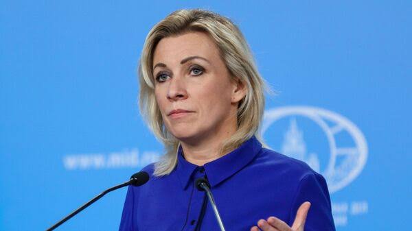 afghantimes03's tweet photo. روسیه اوکراین را به هدف قرار دادن غیرنظامیان در حملات پهپادی متهم کرد.ماریا زاخاروا، سخنگوی وزارت خارجه روسیه، مدعی شد که کی‌یف یک موتر مسافربری را هدف حمله پهپادی قرار داده و گفت تمامی عاملان این حمله پاسخگو خواهند بود. https://t.co/MYE4p2pTg7
