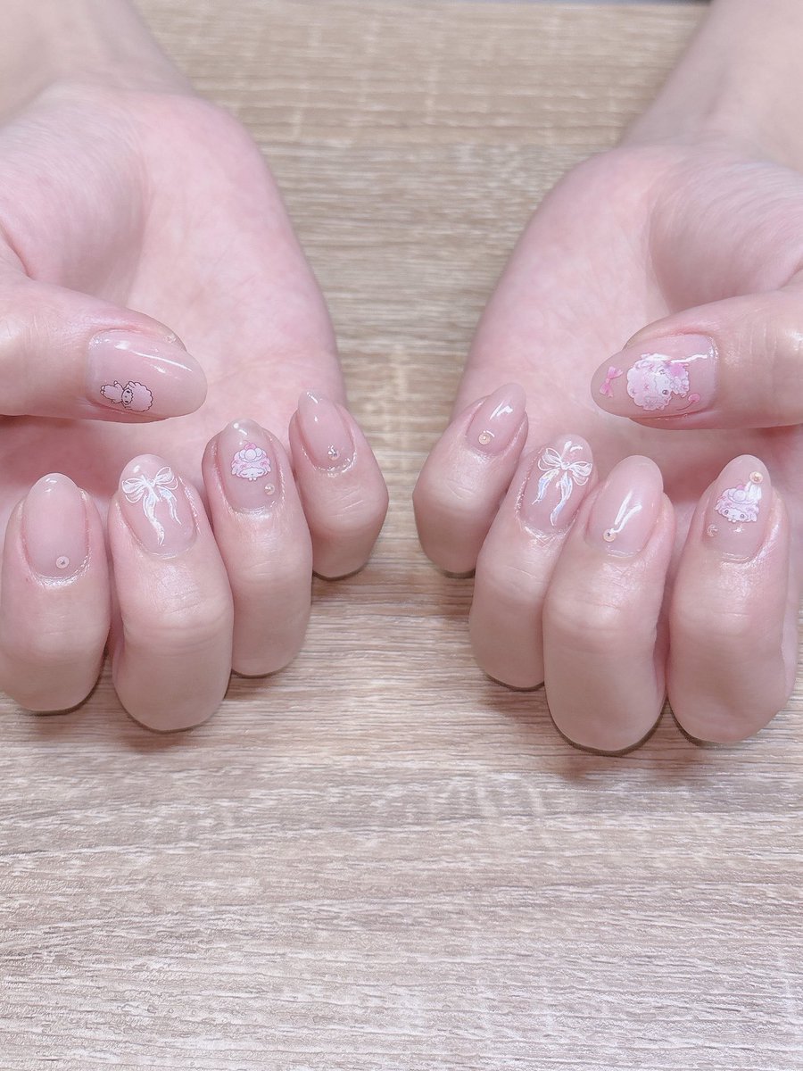 I1106Me's tweet photo. 控えめ💅🏻✨️
#ジェルネイル
#ショートネイル
#可愛いネイル
#夏ネイル
#春ネイル
#ネイルデザイン
#shortnails
#cutenails
#naildesign
#springnails
#summernails https://t.co/1FidnUFE8x