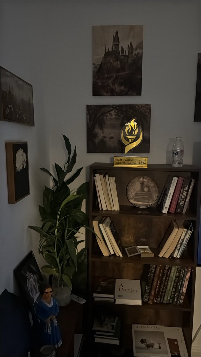 iiou8e's tweet photo. Small room, endless comfort. https://t.co/UTOxg0dDKo