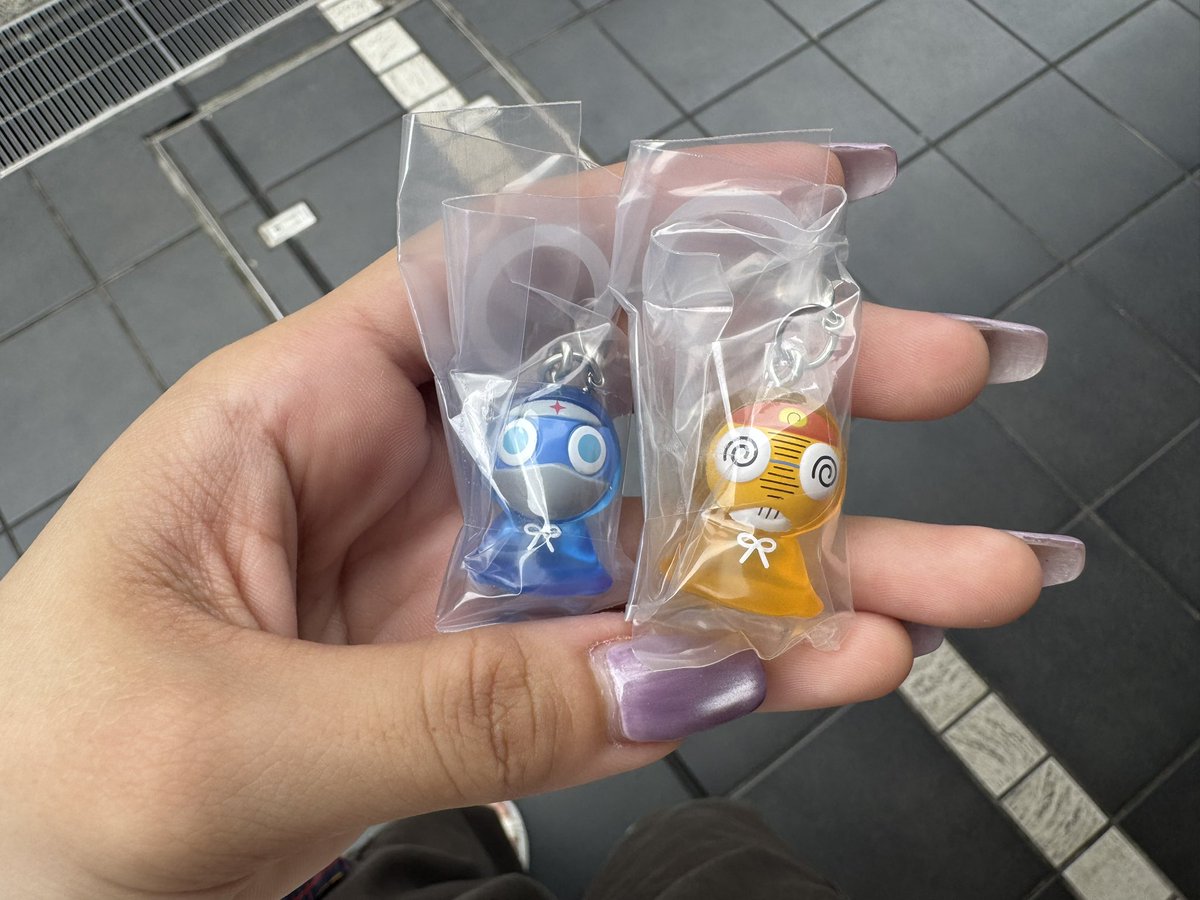 mmfk05's tweet photo. ガチャ 交換 ケロロ軍曹 めじるしアクセサリー

【譲】ドロロ兵長、クルル曹長
【求】ケロロ軍曹、固定📮

都内手渡し優先。郵送可。
お気軽にお声掛けください🙇🏻‍♀️✨ https://t.co/YtXi6ZGvm9