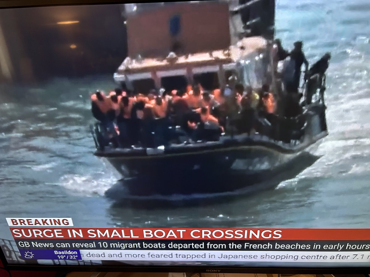 Stuarty1964's tweet photo. Burnham,

“It’s all under control!”.

As British border force vessels transport 1600 more in one day onto the British benefits system!.

Great job Andy!. https://t.co/VspMf8dYYq