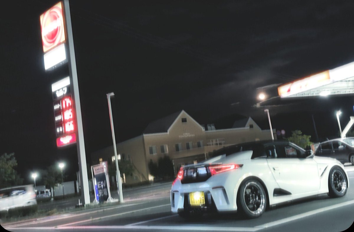 mame_660's tweet photo. 洗車完了！！！
少しおしゃれに撮ってみたよ https://t.co/hHdjavc2a2