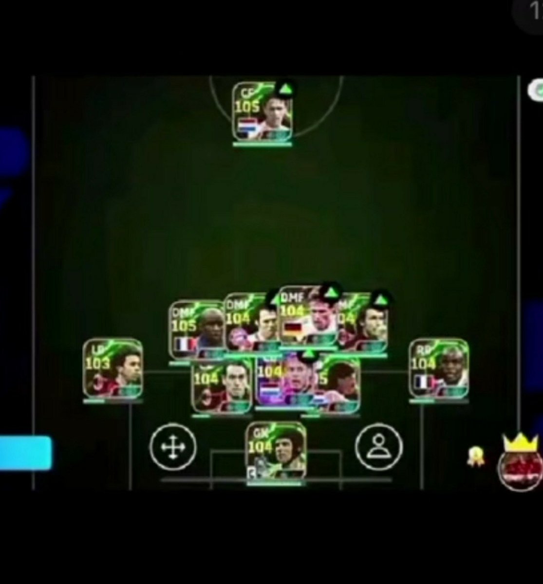PRUDENT_005's tweet photo. Some are crazy in efootball, which kind of formation is this.

How you guys used to win with all this crazy formation https://t.co/tO9W7I8hwn
