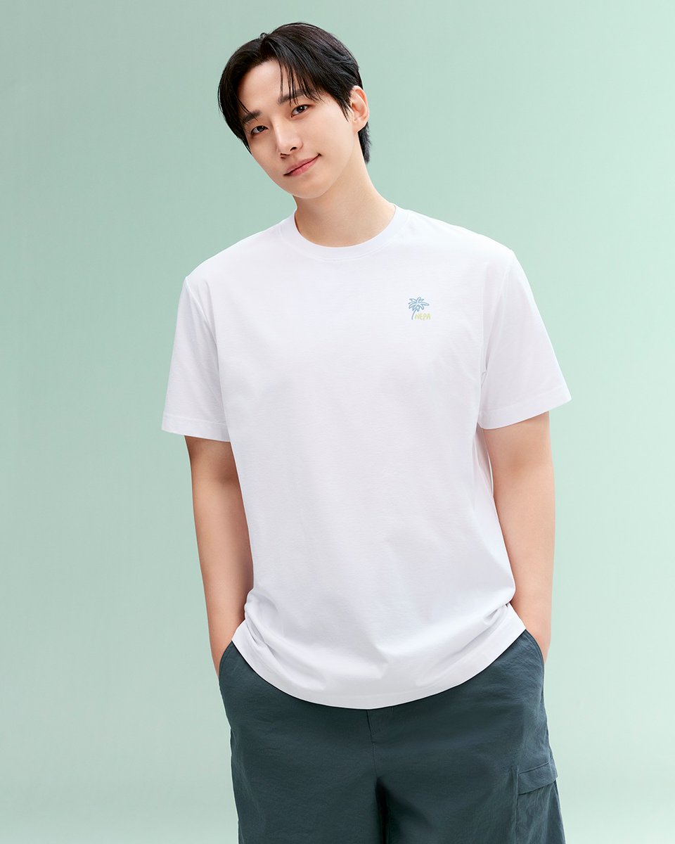 Kkorepo's tweet photo. 「#2PM」#イ・ジュノ、たくましい後ろ姿にときめき…夏にぴったりのクールな魅力 
#イジュノ #ジュノ　
🔗https://t.co/V5pIxhAhTd https://t.co/6VZueIpEYO