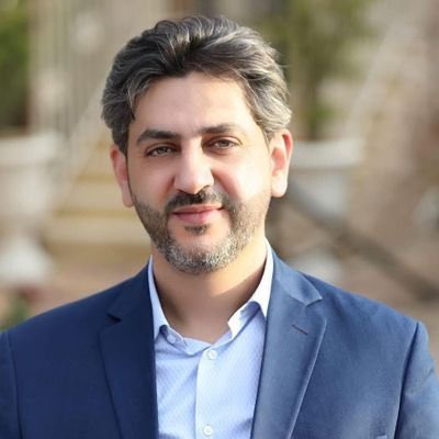 abdulrahman's tweet photo. بعيدًا عن أن السعودية ردها مشروع على هجوم بمسيرات من هذه المليشيا المتفلتة بتصرفاتها عن الدولة العراقية ..
انا أصابني الرعب من تهديده ..كلموه أو شوفوا لنا حل.. شر البلية ما يضحك..
أستاذ فاضي: اشغل نفسك بأي شي غيرنا.. https://t.co/KlRtiPoyFd