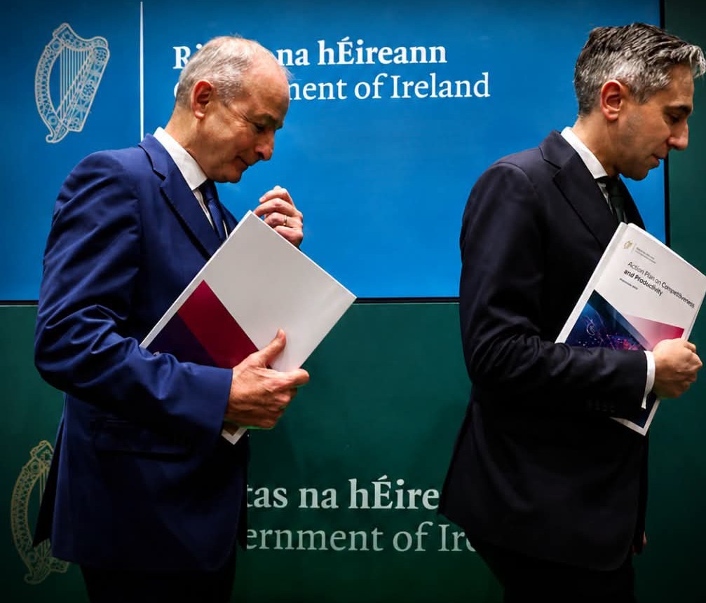 paddymacc1's tweet photo. Only very evil people work to destroy their own country from within.
They had no mandate from the Irish people to saturate our country with welfare scammers https://t.co/67WQ7zJBhV